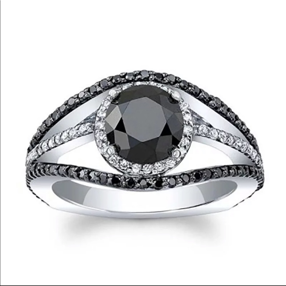 New 925 Silver Round shape Eye Sapphire Ring